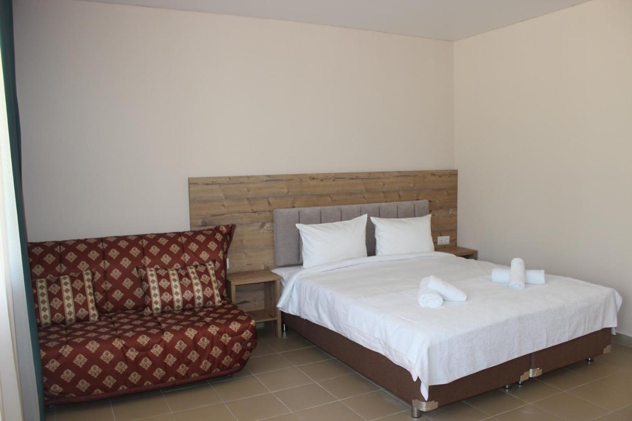 Napra Hotel Gantiadi Zewnętrze zdjęcie