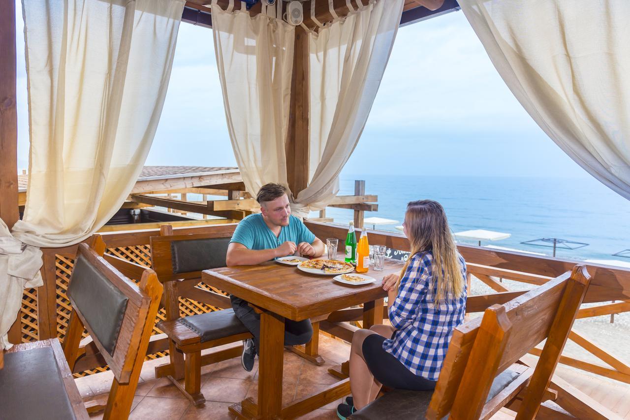 Napra Hotel Gantiadi Zewnętrze zdjęcie