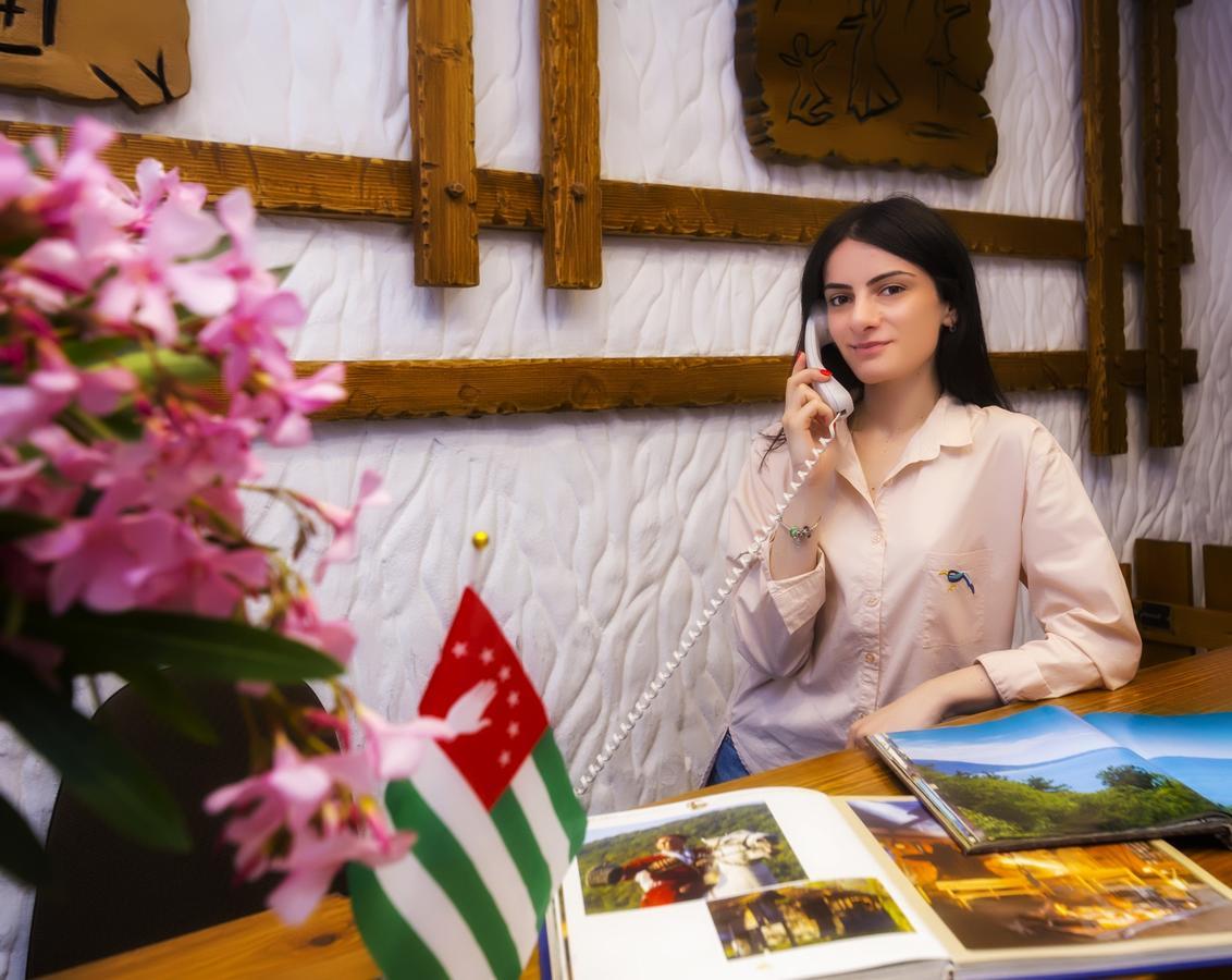 Napra Hotel Gantiadi Zewnętrze zdjęcie