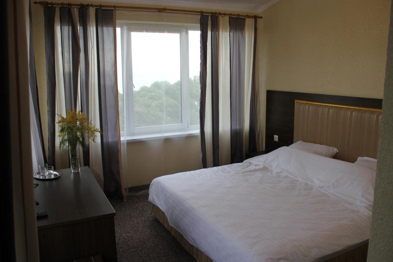 Napra Hotel Gantiadi Zewnętrze zdjęcie
